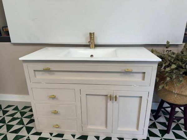 Cómo pintar un lavabo completo paso a paso