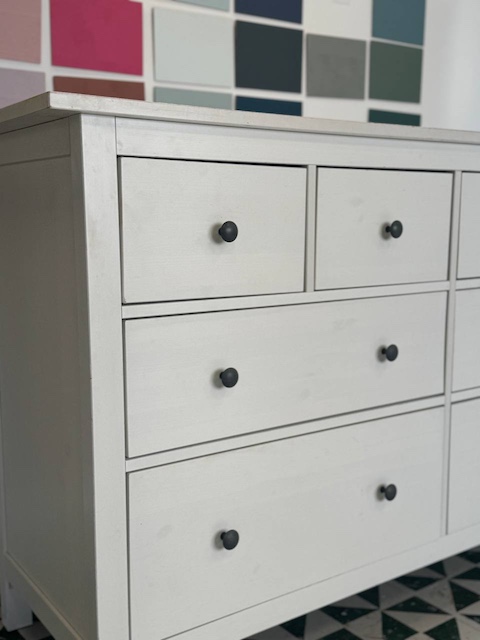 Cómoda de IKEA Hemnes que vamos a pintar